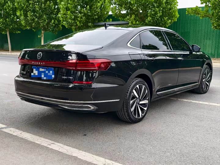 Фото 9 - Volkswagen Passat