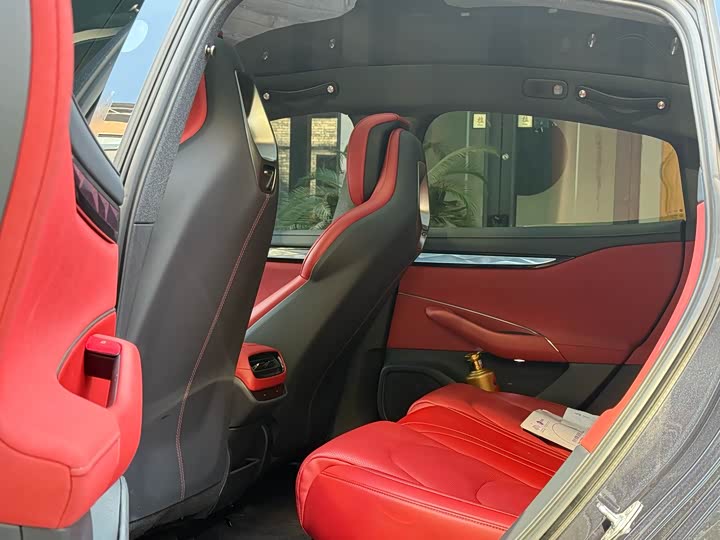 Фото 5 - Xiaomi SU7