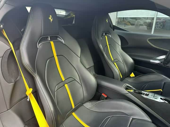 Фото 7 - Ferrari SF90