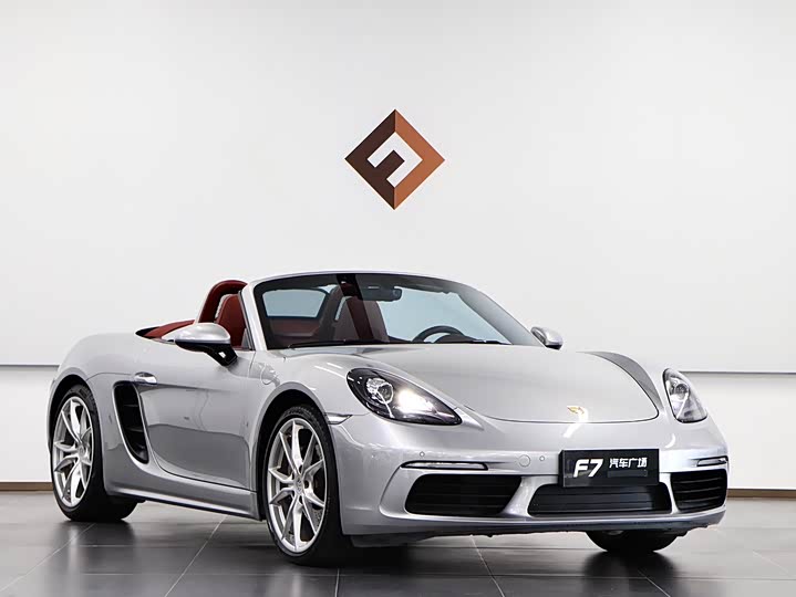 Фото 3 - Porsche 718