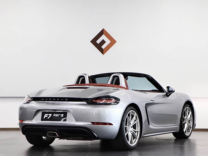 Фото 6 - Porsche 718