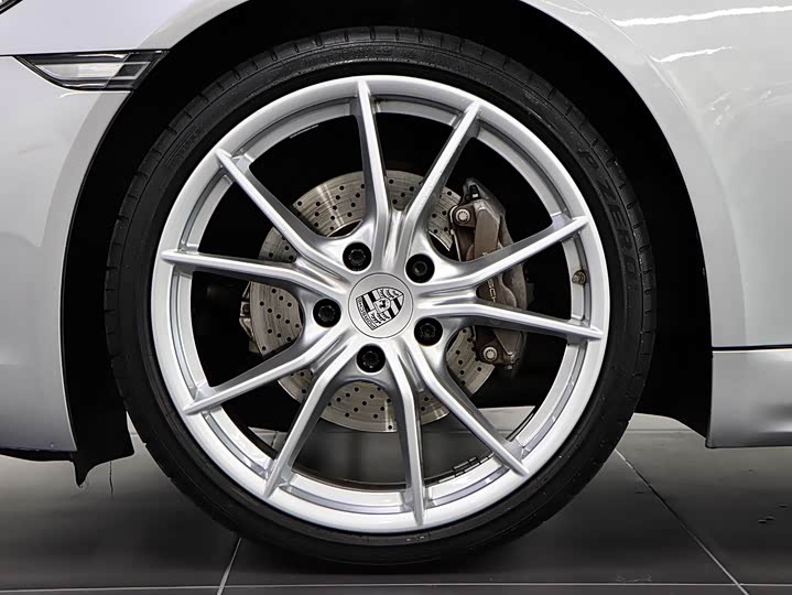 Фото 8 - Porsche 718