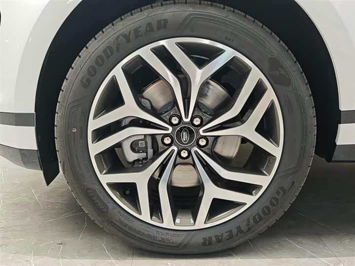 Фото 4 - Land Rover Range Rover Evoque L