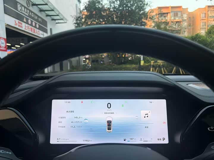 Фото 6 - Geely Monjaro