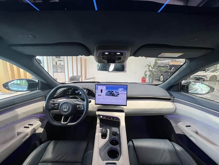 Фото 9 - Zeekr 001