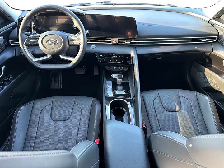 Фото 6 - Hyundai Elantra N line