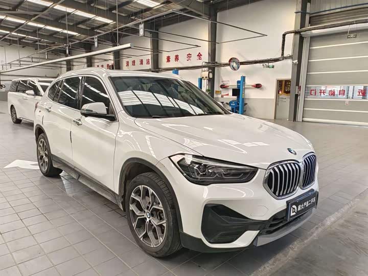 Фото 3 - BMW X1