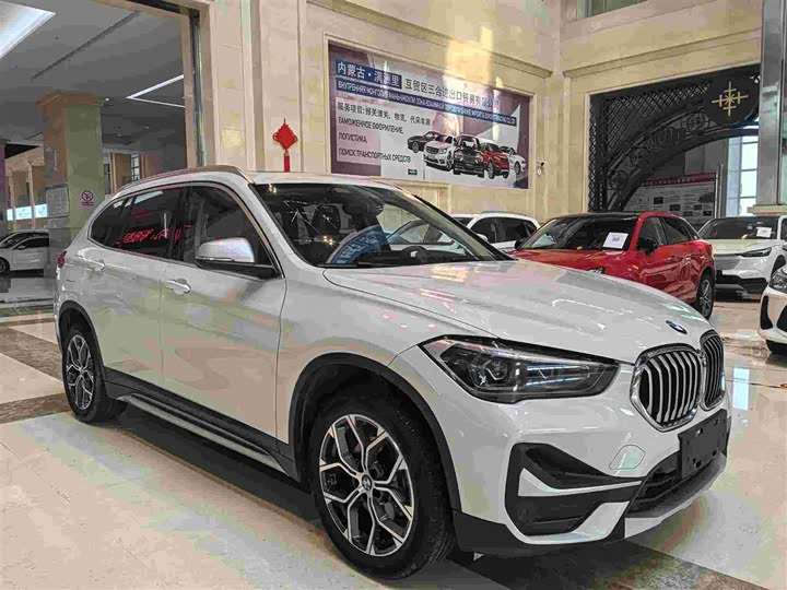 Фото 3 - BMW X1