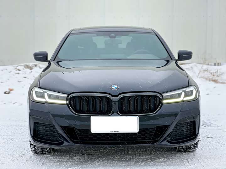 Фото 2 - BMW 5 Series
