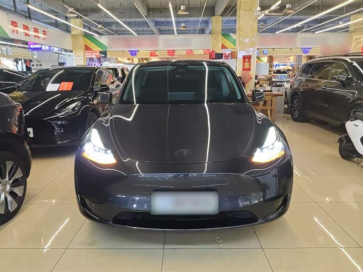Фото 3 - Tesla Model Y