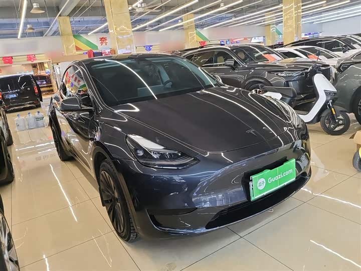 Фото 4 - Tesla Model Y
