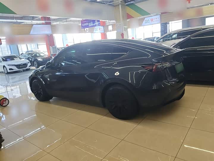 Фото 5 - Tesla Model Y