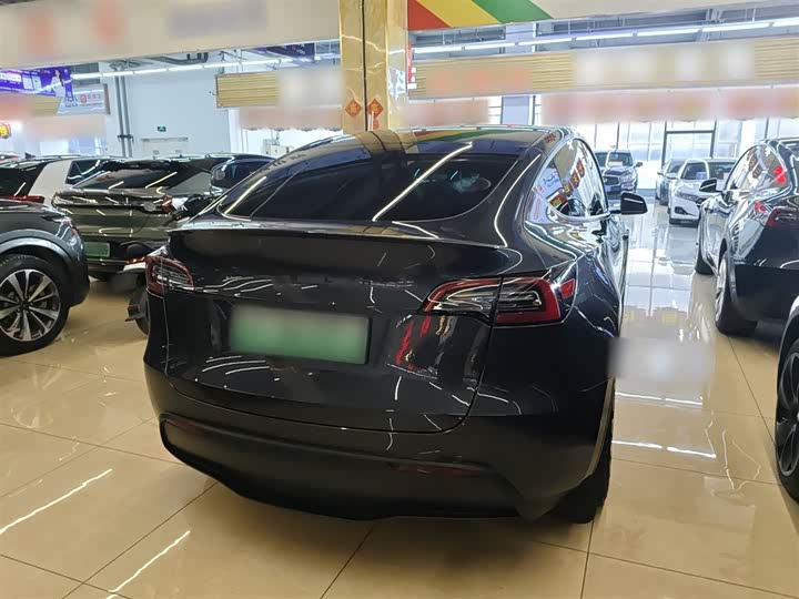 Фото 7 - Tesla Model Y