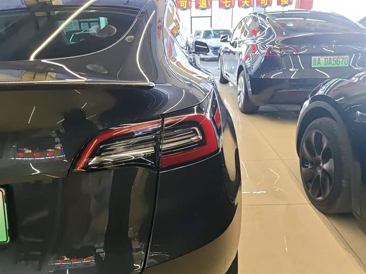 Фото 8 - Tesla Model Y