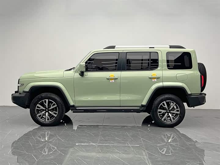 Фото 3 - Tank 300