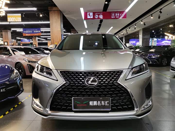 Фото 2 - Lexus RX