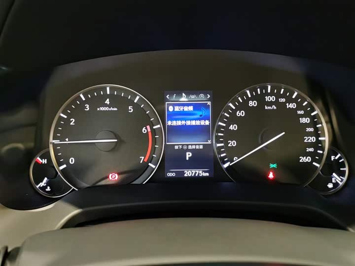 Фото 9 - Lexus RX