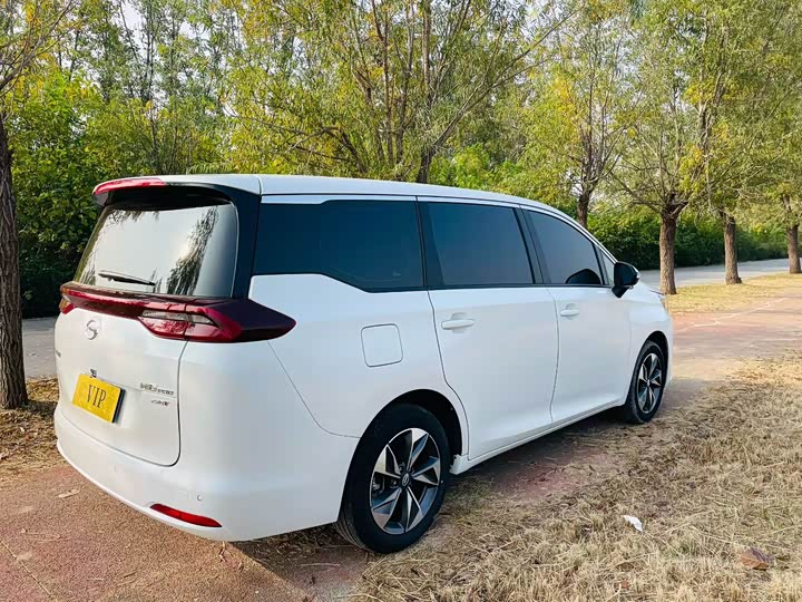 Фото 7 - GAC Trumpchi M6