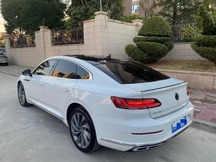 Фото 9 - Volkswagen CC