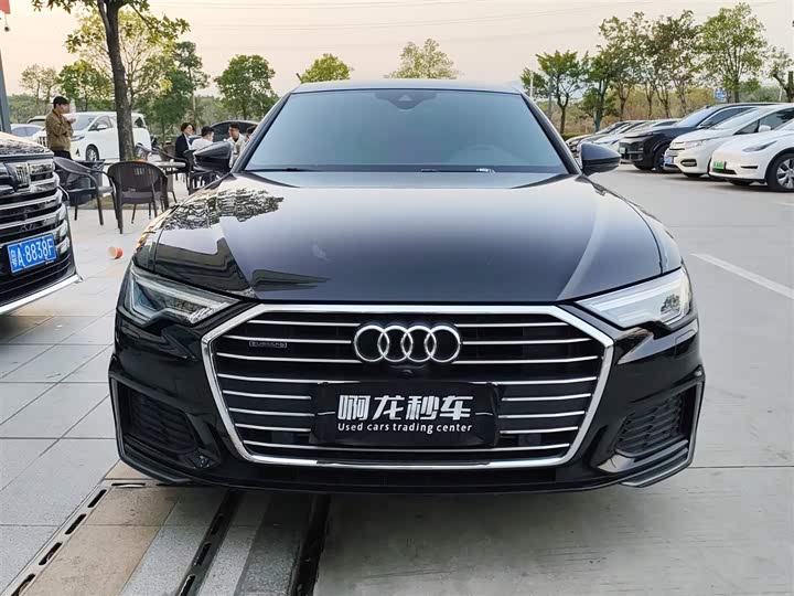 Фото 2 - Audi A6L