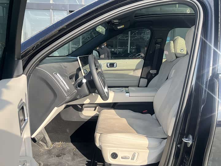 Фото 5 - LiXiang L6