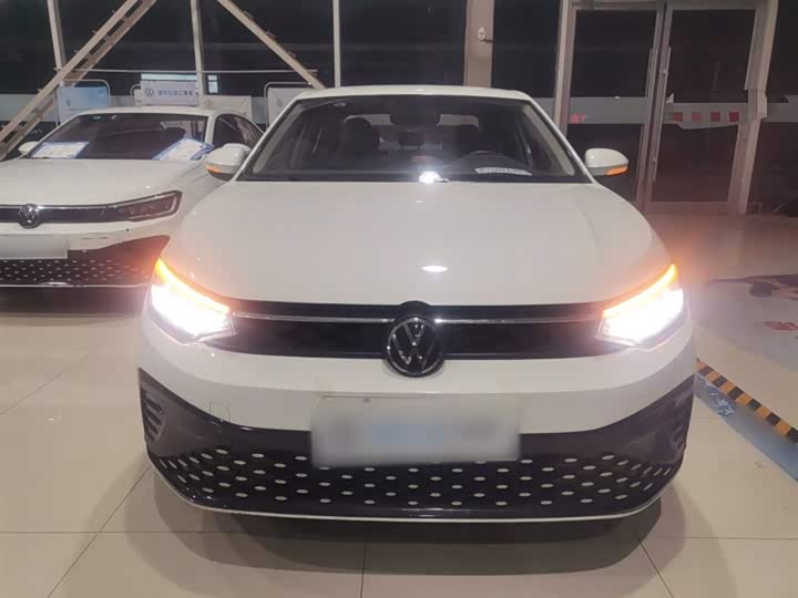 Фото 3 - Volkswagen Lavida