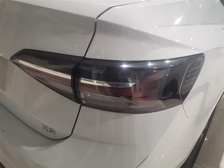 Фото 8 - Volkswagen Lavida