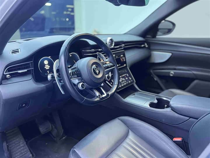 Фото 4 - Maserati Grecale