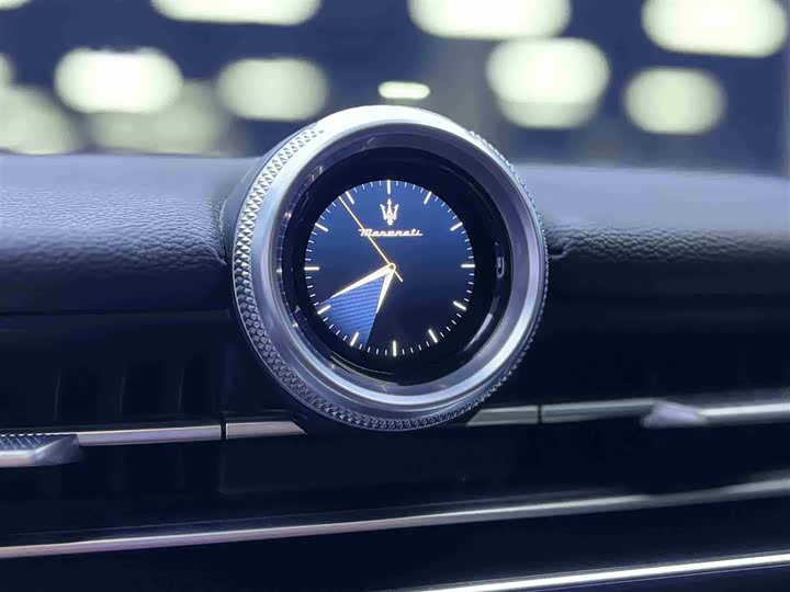 Фото 9 - Maserati Grecale