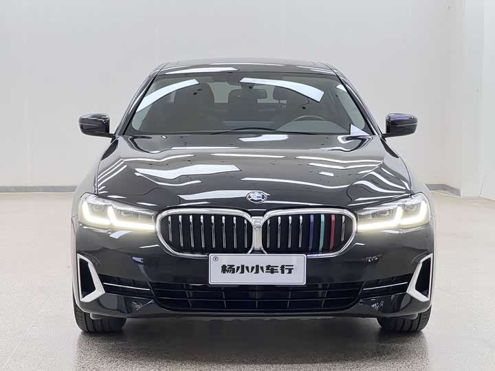 Фото 1 - BMW 5 Series