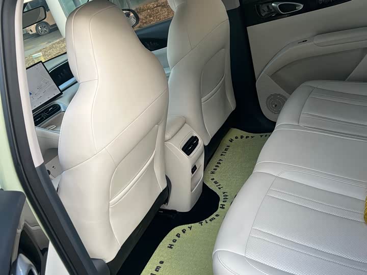 Фото 6 - Geely Galaxy Geome