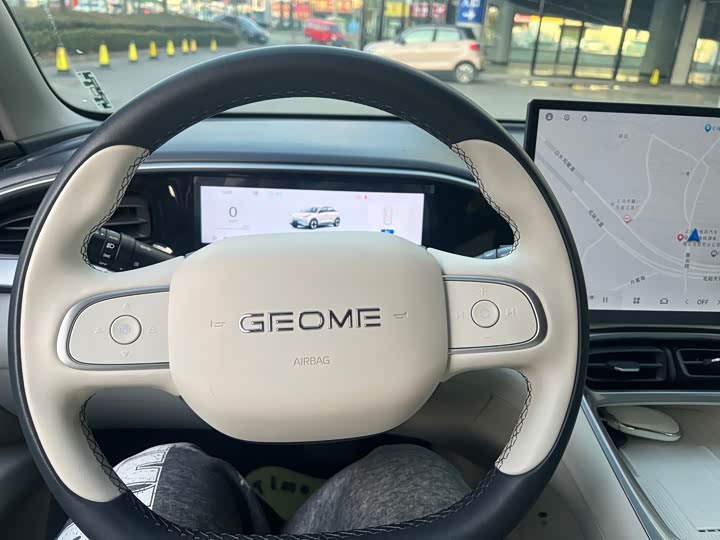 Фото 7 - Geely Galaxy Geome