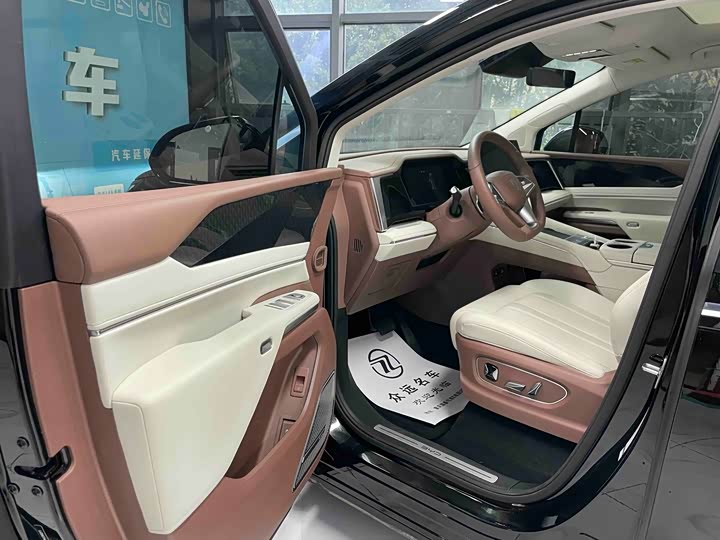 Фото 9 - BYD Xia