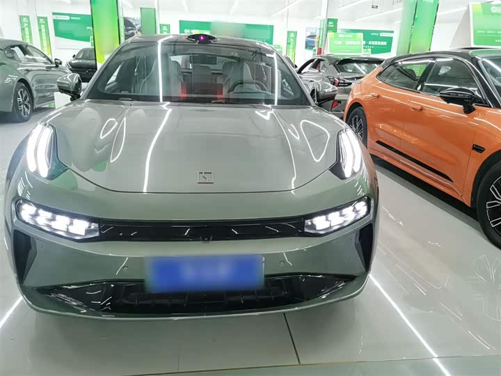 Фото 3 - Zeekr 001