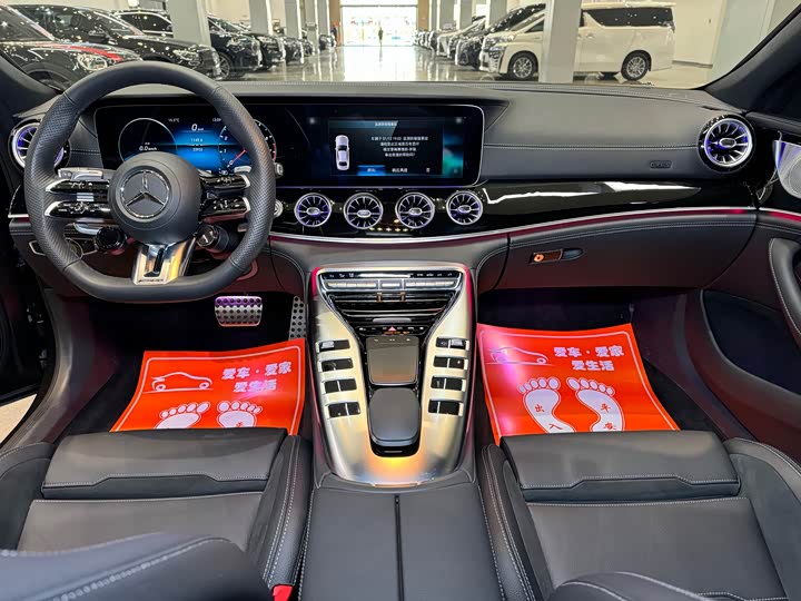 Фото 9 - Mercedes-Benz AMG GT