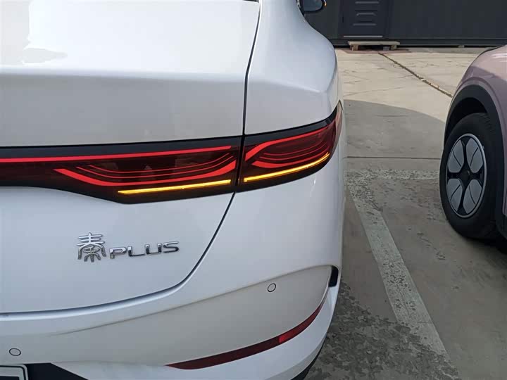 Фото 8 - BYD Qin Plus