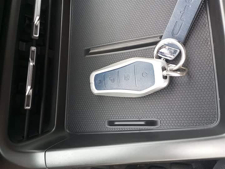 Фото 9 - BYD Qin Plus