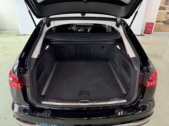 Фото 6 - Audi A6