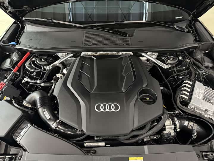 Фото 9 - Audi A6