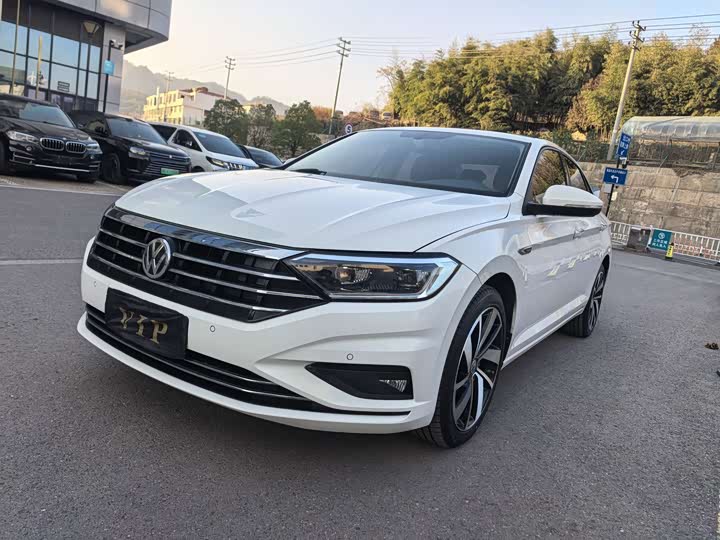 Фото 1 - Volkswagen Sagitar L