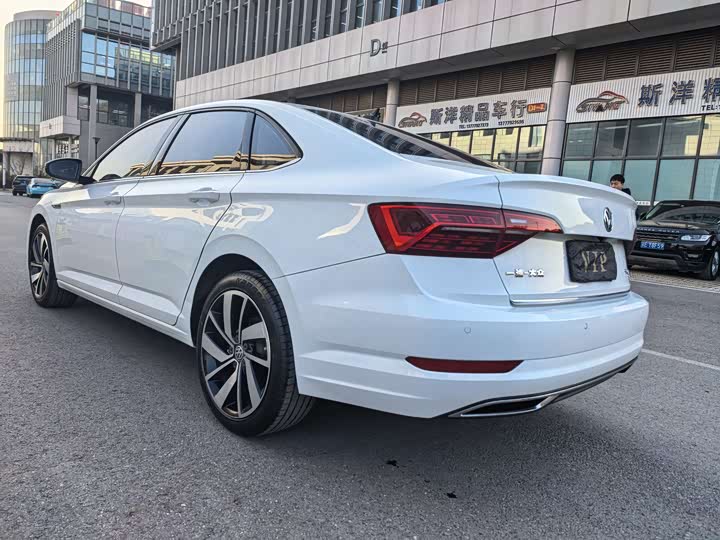 Фото 5 - Volkswagen Sagitar L