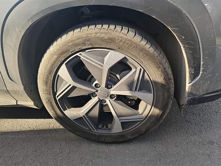 Фото 6 - GAC Aion V