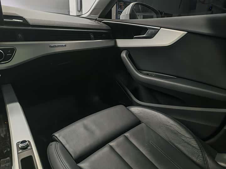 Фото 7 - Audi A5