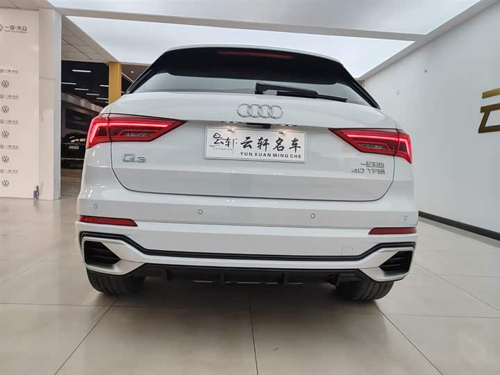 Фото 5 - Audi Q3