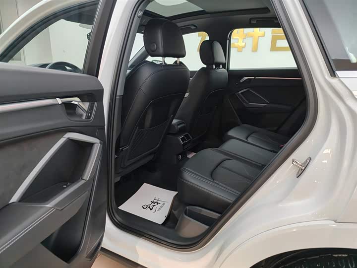 Фото 9 - Audi Q3