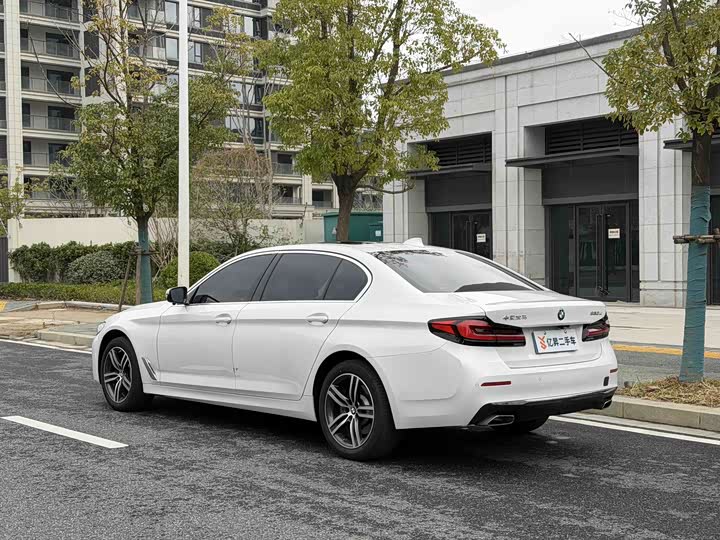 Фото 4 - BMW 5 Series