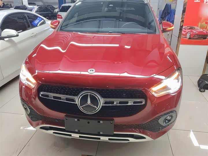 Фото 3 - Mercedes-Benz GLA-Class