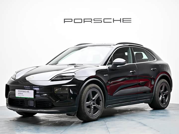 Фото 1 - Porsche Macan EV