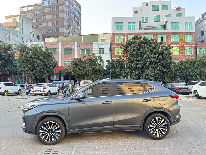 Фото 9 - Changan Oshan X5