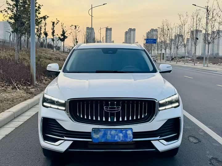 Фото 2 - Geely Monjaro